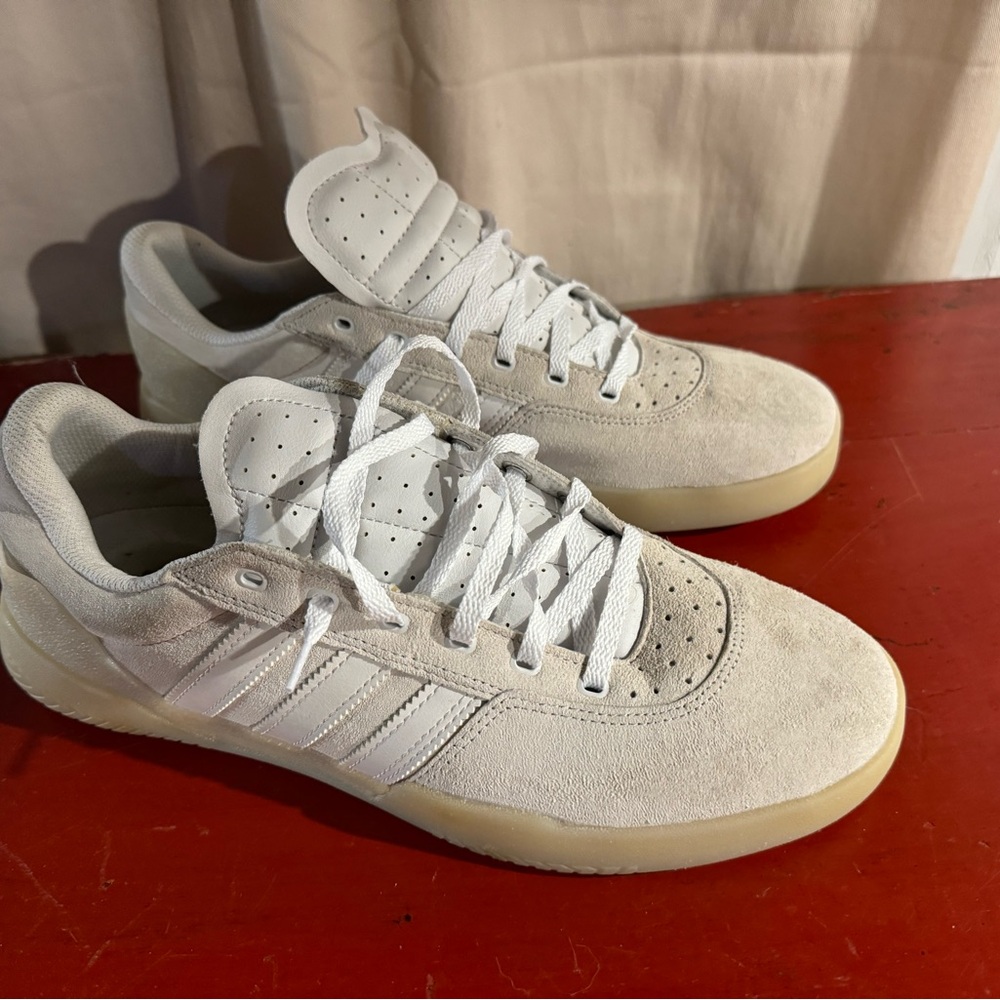 Adidas Low Off White Mens like Samba Suede Sz 10 VGUC